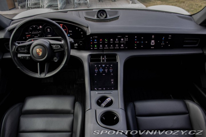 Porsche Taycan 4S Cross Turismo 2022