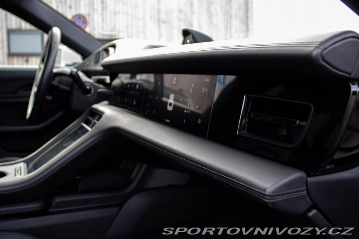 Porsche Taycan 4S Cross Turismo 2022