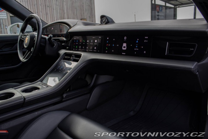 Porsche Taycan 4S Cross Turismo 2022