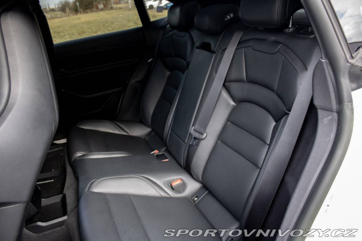 Porsche Taycan 4S Cross Turismo 2022