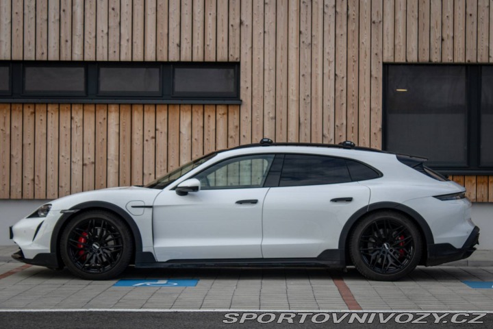 Porsche Taycan 4S Cross Turismo 2022