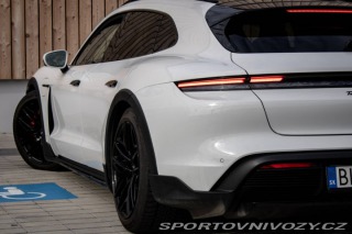 Porsche Taycan 4S Cross Turismo 2022