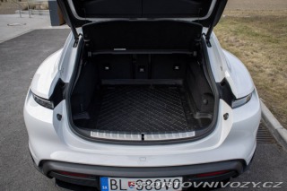 Porsche Taycan 4S Cross Turismo 2022