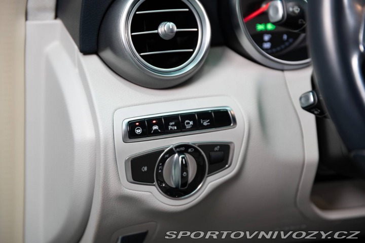 Mercedes-Benz C 400 4matic A/T 2015
