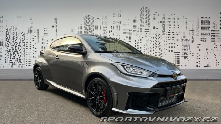 Toyota Yaris GR 1,6 turbo GR AT Dynami 2024