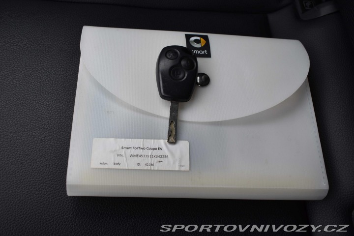 Smart Fortwo EQ*60kW*NAVI*KLIMA*DPH* 2018