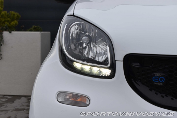 Smart Fortwo EQ*60kW*NAVI*KLIMA*DPH* 2018