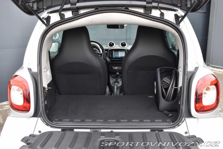 Smart Fortwo EQ*60kW*NAVI*KLIMA*DPH* 2018