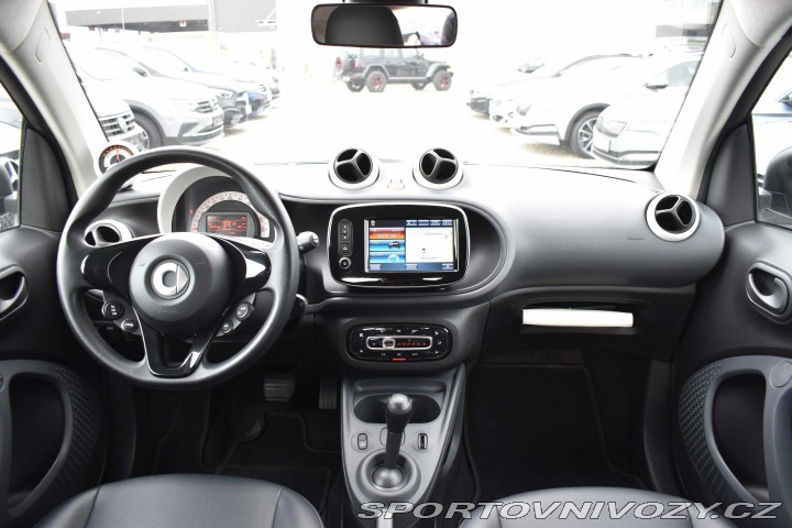 Smart Fortwo EQ*60kW*NAVI*KLIMA*DPH* 2018