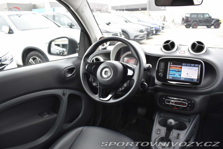 Smart Fortwo EQ*60kW*NAVI*KLIMA*DPH* 2018