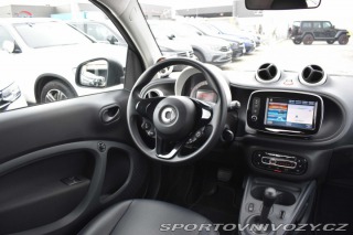 Smart Fortwo EQ*60kW*NAVI*KLIMA*DPH* 2018