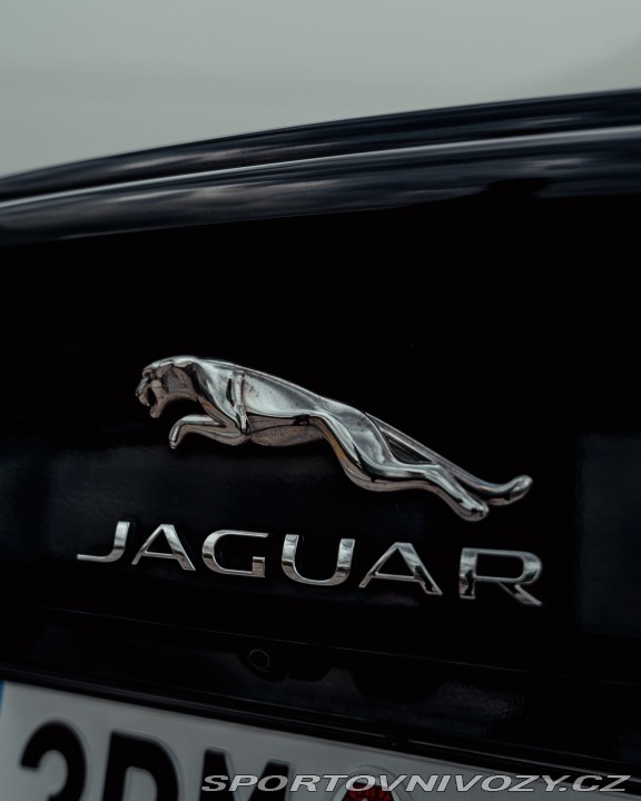 Jaguar XE 2016