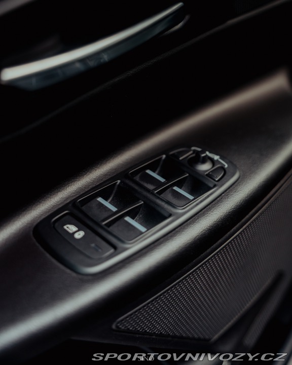 Jaguar XE 2016