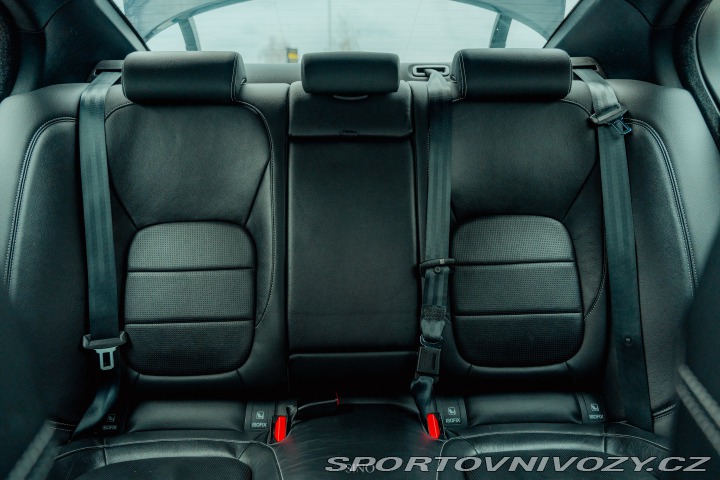 Jaguar XE 2016