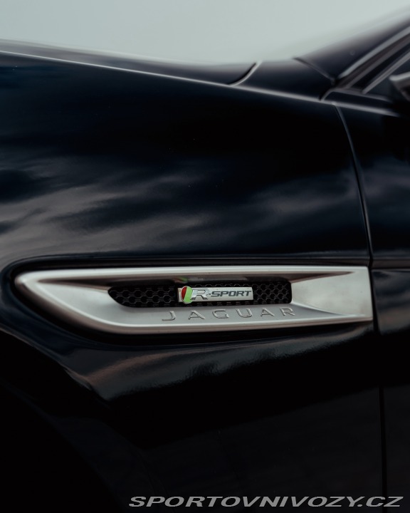 Jaguar XE 2016