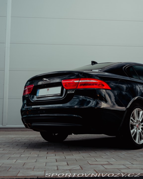 Jaguar XE 2016