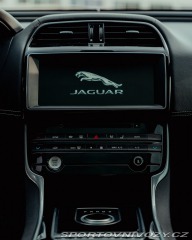 Jaguar XE  2016