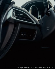 Jaguar XE  2016