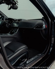 Jaguar XE  2016