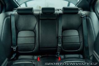 Jaguar XE  2016