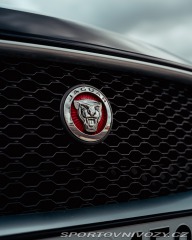 Jaguar XE  2016