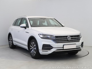 Volkswagen  Touareg  3.0 TDI