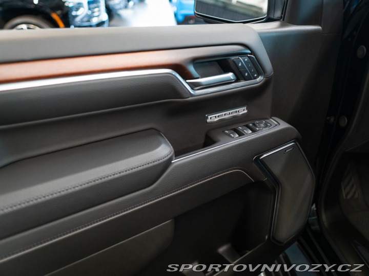 Ostatní značky Ostatní modely GMC Sierra 6.2 V8 Denali Head-Up 2025