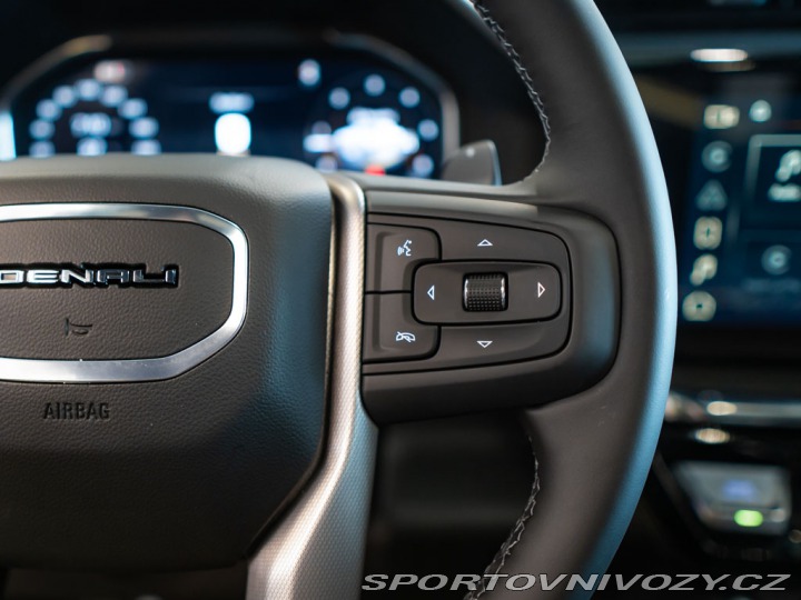 Ostatní značky Ostatní modely GMC Sierra 6.2 V8 Denali Head-Up 2025
