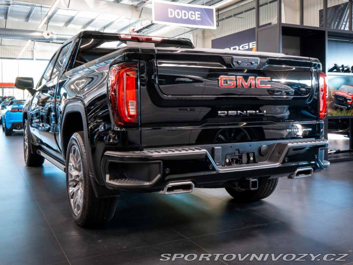 Ostatní značky Ostatní modely GMC Sierra 6.2 V8 Denali Head-Up 2026