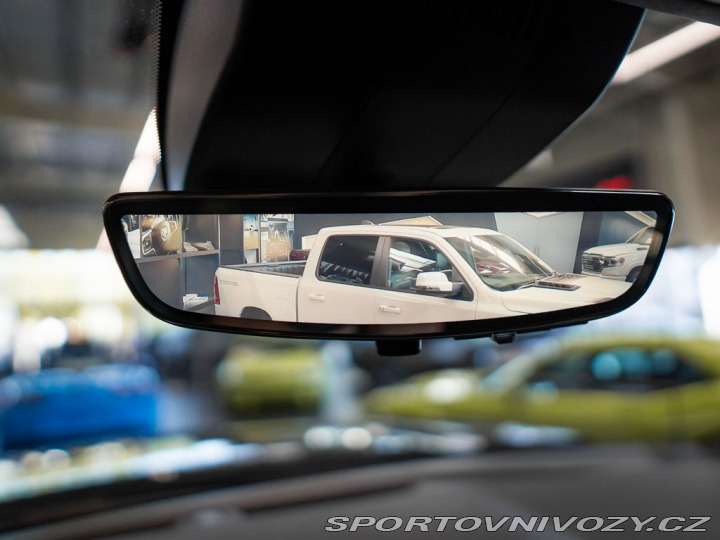 Ostatní značky Ostatní modely GMC Sierra 6.2 V8 Denali Head-Up 2026