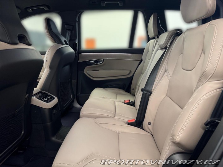 Volvo Ostatní modely XC90 2,0 T8 AWD Plus Dark 0647 2025