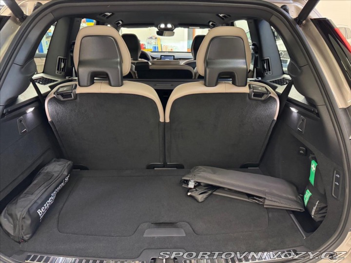 Volvo Ostatní modely XC90 2,0 T8 AWD Plus Dark 2191 2025