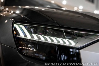 Audi SQ8  2021