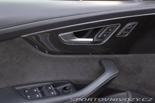 Audi SQ8  2021