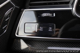 Audi SQ8  2021