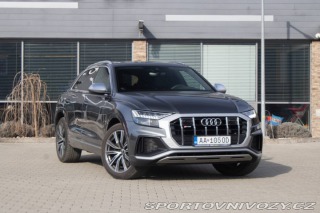 Audi SQ8  2021