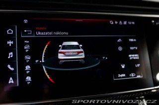 Audi SQ8  2021