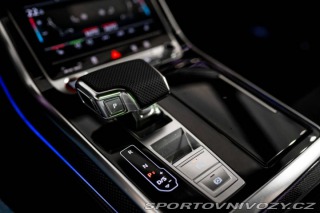 Audi SQ8  2021