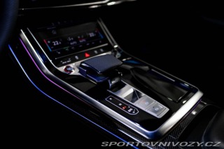 Audi SQ8  2021