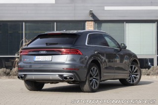 Audi SQ8  2021