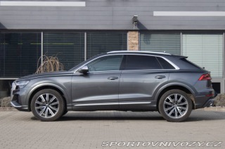 Audi SQ8  2021