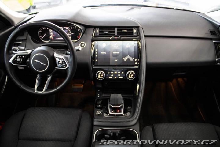 Jaguar E-Pace 2.0 I4 P200 MHEV R-Dynam 2021