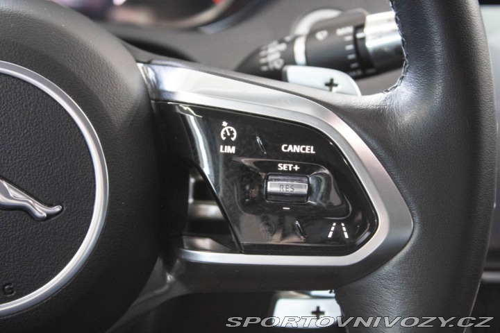 Jaguar E-Pace 2.0 I4 P200 MHEV R-Dynam 2021