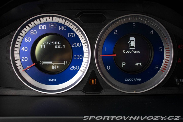 Volvo V60 D5 Momentum Geartronic 2011