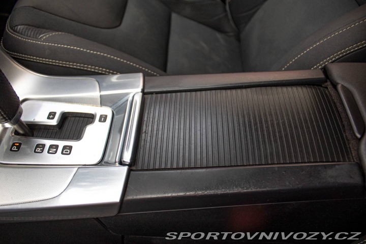 Volvo V60 D5 Momentum Geartronic 2011