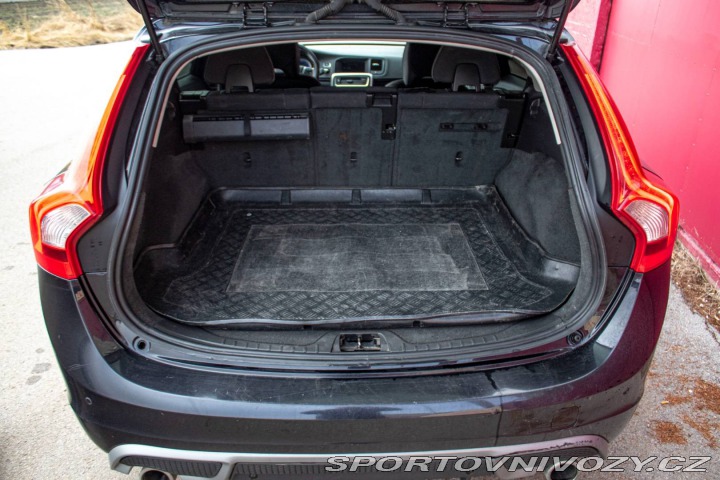Volvo V60 D5 Momentum Geartronic 2011