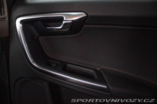 Volvo V60 D5 Momentum Geartronic 2011