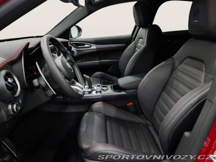 Alfa Romeo Stelvio 2.0 Turbo 280k Q4 TRIBUTO 2024