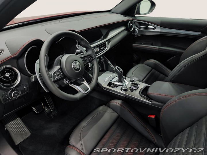 Alfa Romeo Stelvio 2.0 Turbo 280k Q4 TRIBUTO 2024