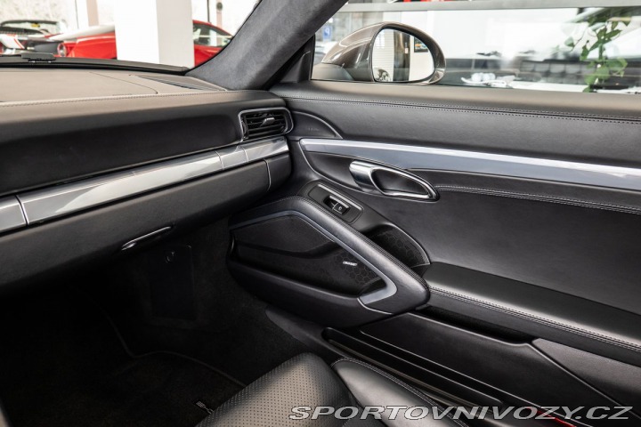 Porsche 911 CARRERA S 2012